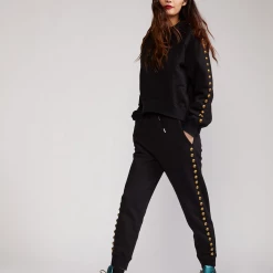 Cynthia Rowley women Studded Sweatpant 14 Cynthia Rowley women Studded Sweatpant -Dress Forum Sales 26a4125051ad487dbc19b56e3a32f7c7 0979bfa1 ba4c 4fdf aba7 5f9a7da6d165 1080x
