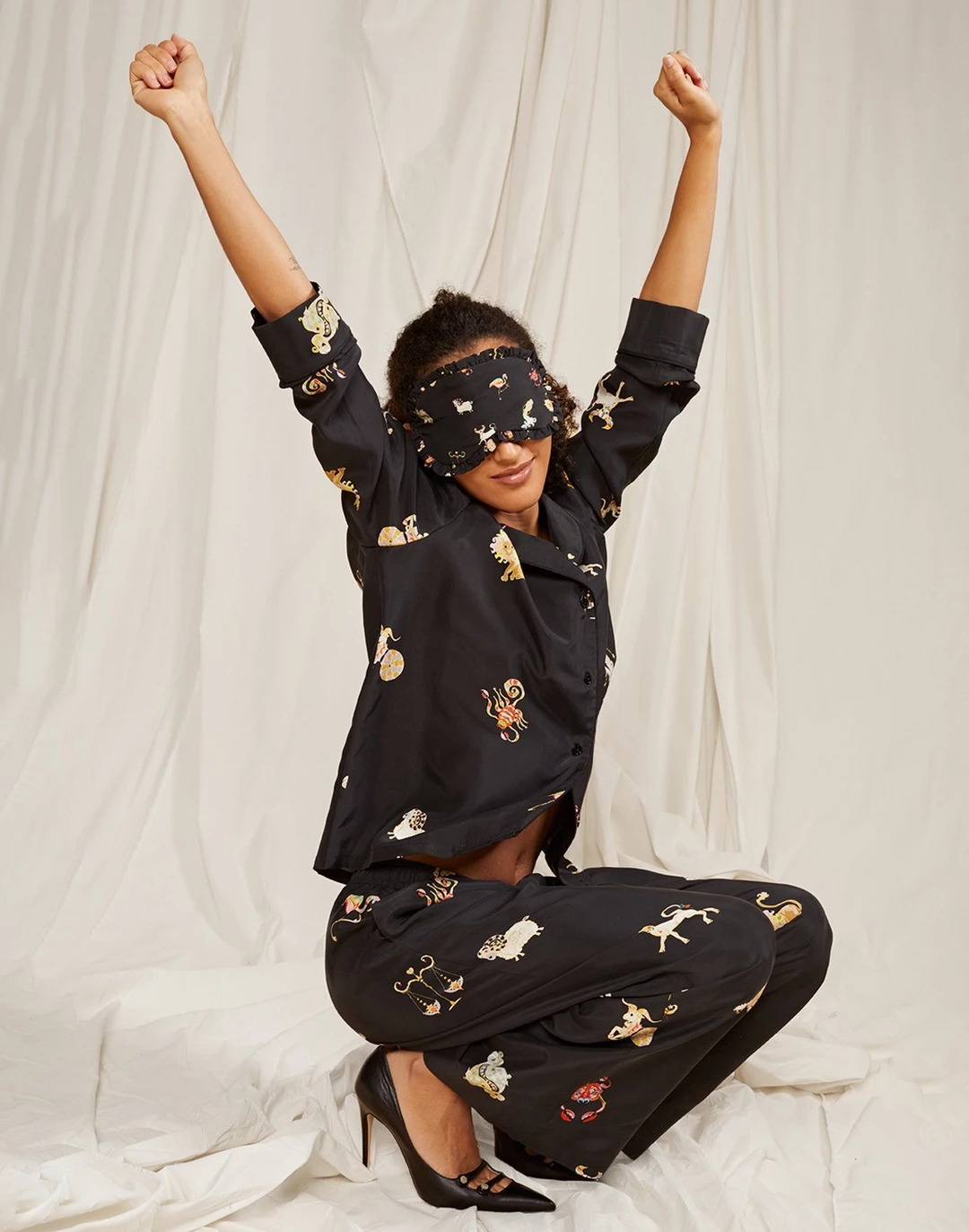 Cynthia Rowley women Zodiac Silk Eye Mask 5 Cynthia Rowley women Zodiac Silk Eye Mask - Image 4