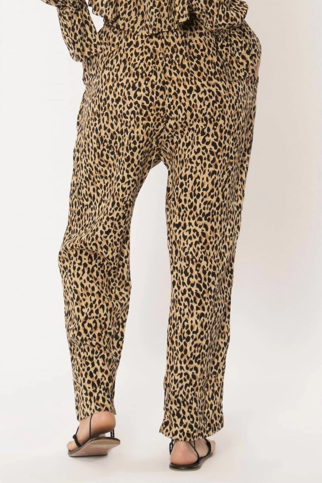 Amuse Society women Sun Baked Pant in Mocha 4 Amuse Society women Sun Baked Pant in Mocha - Image 2