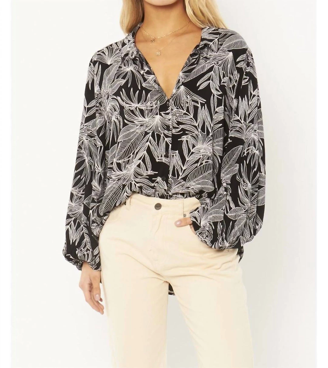 Amuse Society women Seagrass Long Sleeve Woven Blouse in Black 3 Amuse Society women Seagrass Long Sleeve Woven Blouse in Black