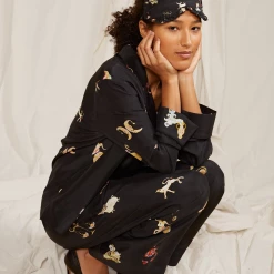 Cynthia Rowley women Zodiac Silk Eye Mask 12 Cynthia Rowley women Zodiac Silk Eye Mask -Dress Forum Sales 912c3832351041a69cb6cee80609b03e 6a052b98 5f24 4157 89a3 47b3c14c5ccc 1080x