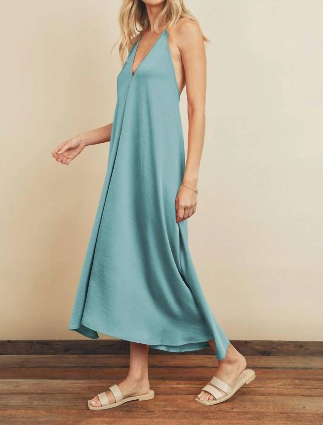 Dress Forum women Caitlyn Flare Maxi Dress in Caribbean 4 Dress Forum women Caitlyn Flare Maxi Dress in Caribbean - Image 2